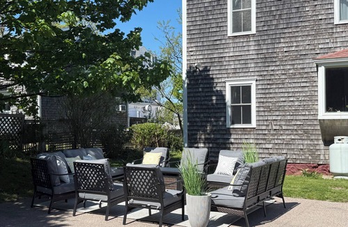 Block Island House | Historic 7-bedroom home in the heart of downtown in private setting,Pet friendly