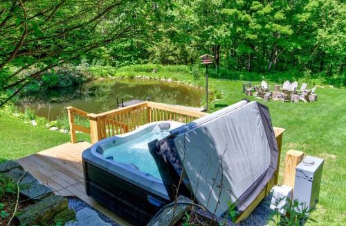 Londonderry House | Historic 8BR Retreat with Hot Tub Near Stratton & Bromley, Londonderry, Vermont