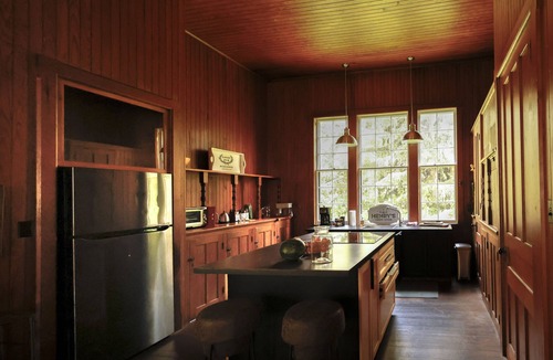 Town of Sharon House | Historic Beer Baron Estate for Group Stays.