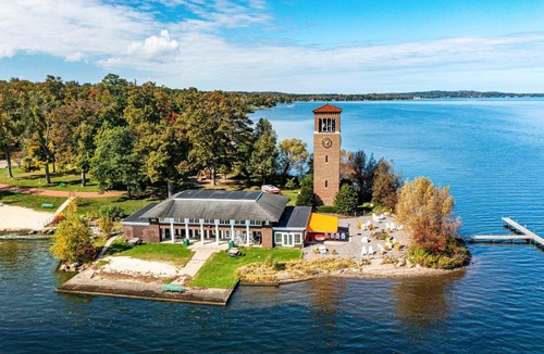 Bemus Point Apartment | Historic Bemus Point Studio w/Porch: Walk to Lake