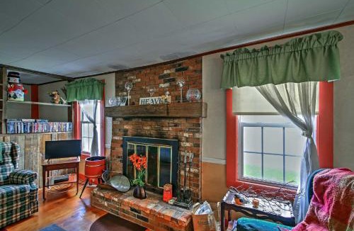 Chester House | Historic Chester House 10-30 Mins to 5 Mountains!