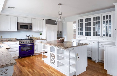 Narragansett House | Historic Coastal Estate with Private Gallery Feel