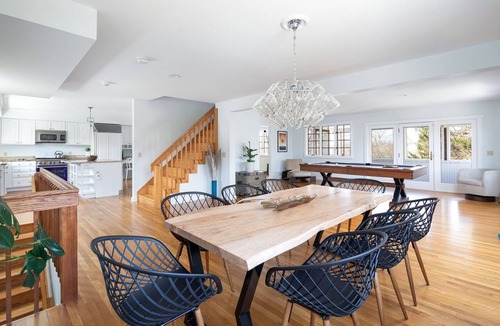 Narragansett House | Historic Coastal Estate with Private Gallery Feel