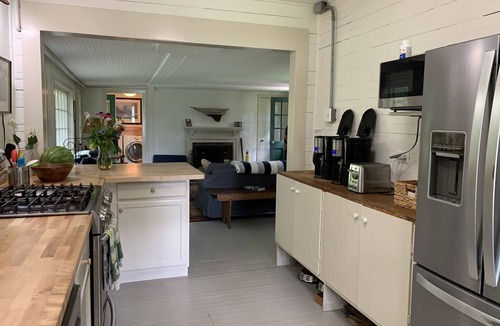Branford House | Historic cottage 100 yards from private beach on private compound