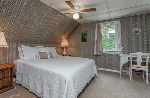 Dorchester Apartment | Historic Farmhouse in White Mountains Close to great trails