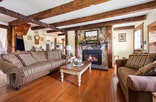 Rotterdam Junction House | Historic Farmhouse Near Saratoga with Fire Pit