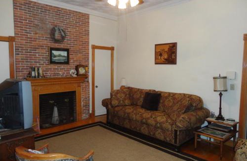 Historic Hill Bed & Breakfast | Historic Hill Inn