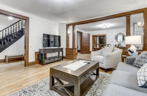 Middletown House | Historic Home 3 Mi to Middletown Main Street