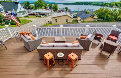 Weirs Beach Hotel | Historic Inn 3rd floor cozy room