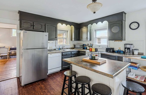 West Hartford House | Historic Mill House near the Covered Bridge