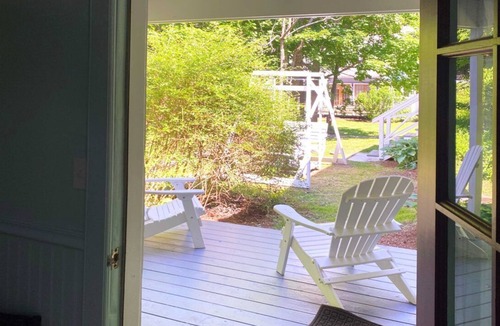 Lenox Bed & Breakfast | Historic Susan B. Anthony Room - Cozy & Charming Stay