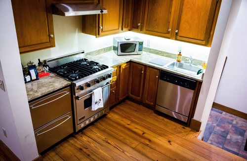 Government Center House | Historic Townhouse With Modern Amenities, Ideal Location in Center of Boston