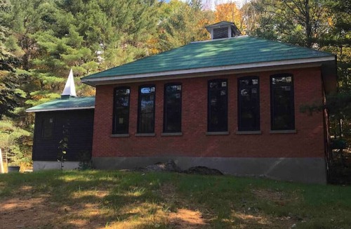 Muskoka Lakes Cabin | Historic Walker`s Point Muskoka School House