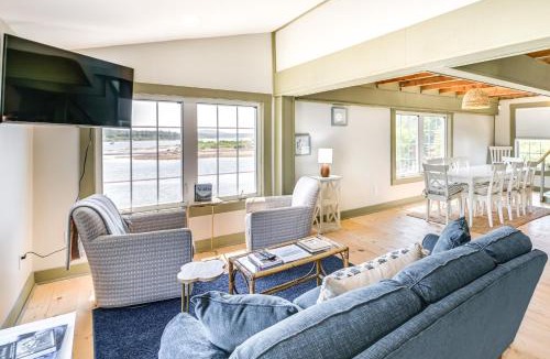 Winter Harbor House | Historic Winter Harbor Cottage w/Waterfront Views