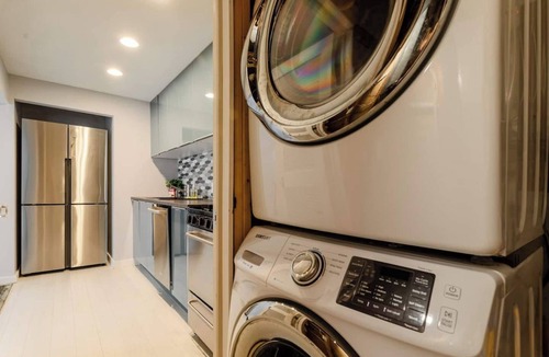 Malden Cottage | Hits Adjacent | Pet Friendly | Caraway Cottage