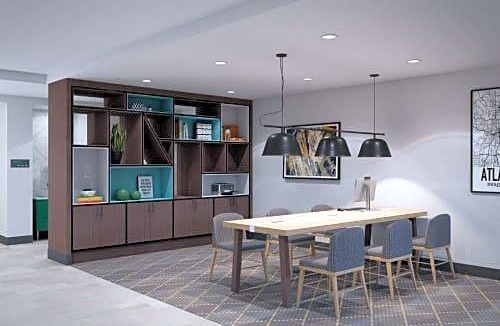 Milldale Hotel | Holiday Inn - Cheshire - Southington, an IHG Hotel