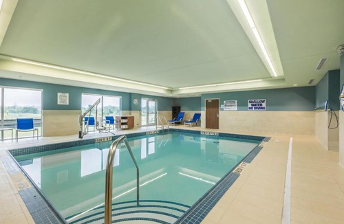 Welland Hotel | Holiday Inn Express & Suites - Welland