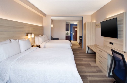 Webster Hotel | Holiday Inn Express & Suites Rochester Webster by IHG