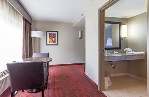 Auburn Hotel | Holiday Inn Express Hotel & Suites Auburn, an IHG Hotel