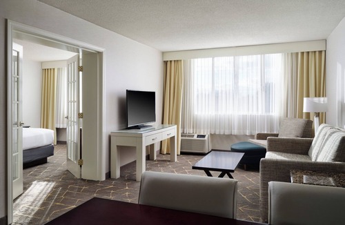 Marlborough Hotel | Holiday Inn & Suites Marlborough by IHG