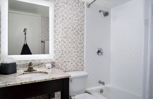 Marlborough Hotel | Holiday Inn & Suites Marlborough by IHG