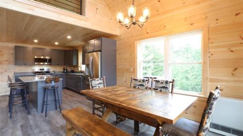 Thornton House | Holly Lane 11 Thornton Pet Friendly Private Home near Waterville Valley