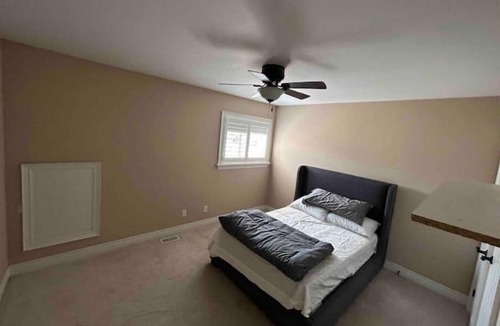 West Lincoln House | Home away from home..