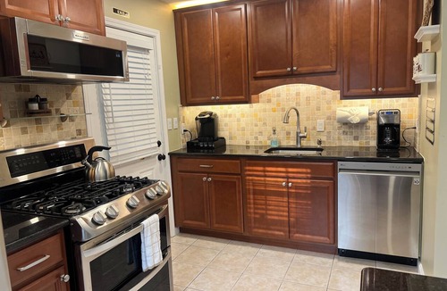 Lewiston House | Home in the Heart of the Village 2 Bedroom/Central Village Location