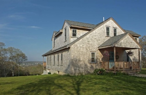 Aquinnah House | Home Overlooking Vineyard Sound.