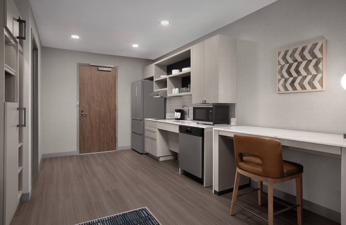 Portsmouth Hotel | Homewood Suites By Hilton Portsmouth Downtown