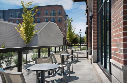 Portsmouth Hotel | Homewood Suites By Hilton Portsmouth Downtown