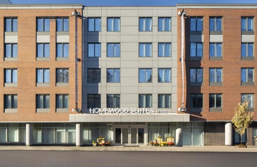 Brookline Hotel | Homewood Suites by Hilton Boston Brookline-Longwood Medical