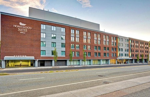 Brookline Hotel | Homewood Suites by Hilton Boston Brookline-Longwood Medical