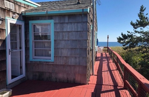 Westerly Cottage | HOT Rental: Misquamicut Oceanfront.