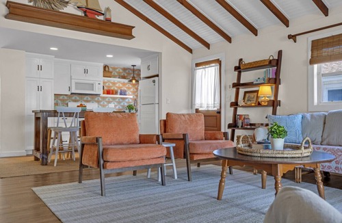 Dover Beaches North House | Hot Tub| 3BR Lavallette| Girls Trip at the Beach