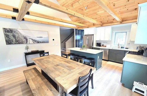Bartlett House | Hot Tub, Game Room, Fire Pit, Hiking and Cozy home in wonderful Bartlett