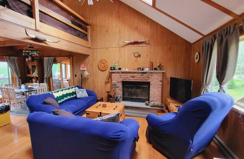 Lake Ariel House | Hot Tub Ski Gulf Luxury in Poconos Amenity Filled 5* Community!