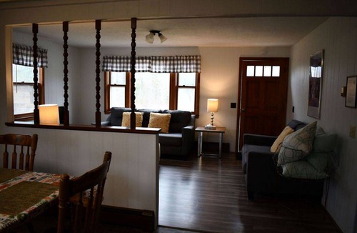 Goshen Cottage | House ∙ 2 bedrooms ∙ 4 guests