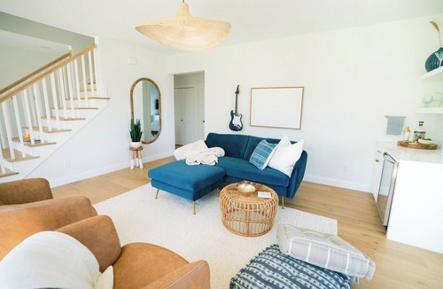 Eastward Look House | House of Blues | 8BD/4.5BA