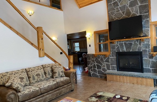 Lake Placid House | House with hot tub 10 min from whiteface Mt. & Lake Placid Village