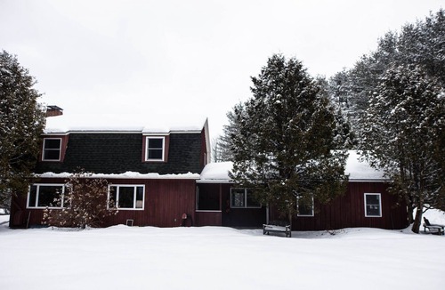 Morrisville House | Hudson's Haus: 20 min to Stowe Mountain w/fireplace, hot tub, entertainment room