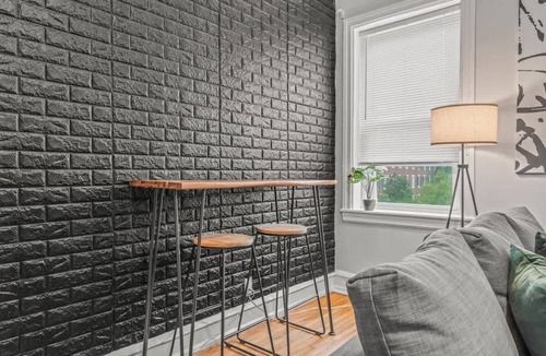 Gayborhood Apartment | Huge Desk - Central - Soak Tub - Walkscore 98
