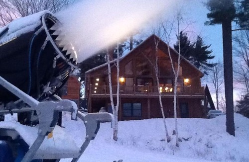 Bridgton House | Huge Log Home Trailside At Pleasant Mnt Ski Area