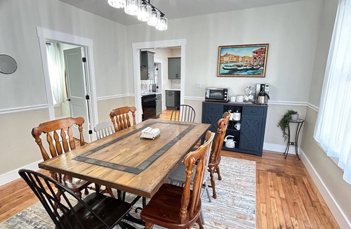 Scotia House | HUGE Remodeled Home Chef's Kitchen Near Union, GE, Saratoga, Proctors Parking