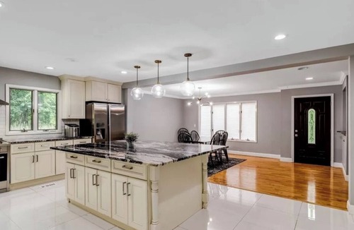 Fort Salonga House | Huntington Northport Spacious Gorgeous Getaway for family reunion or business