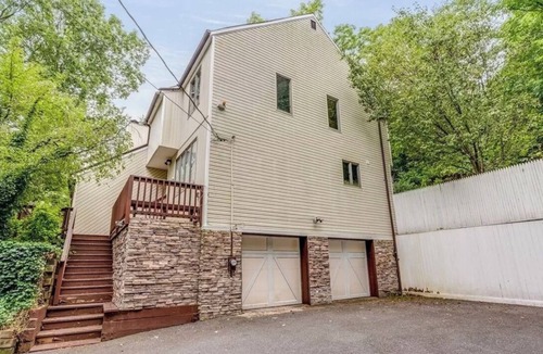 Fort Salonga House | Huntington Northport Spacious Gorgeous Getaway for family reunion or business