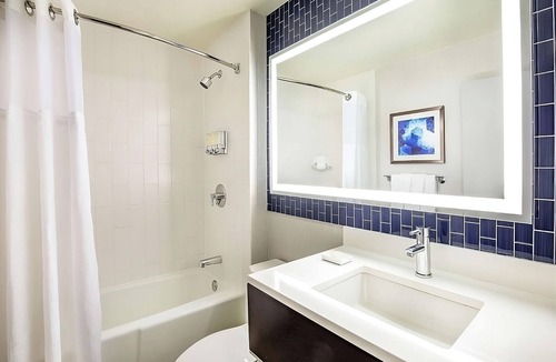 East Cambridge Hotel | Ideal Mix of Comfort and Value! Near Boston Public Library, w/Indoor Pool!