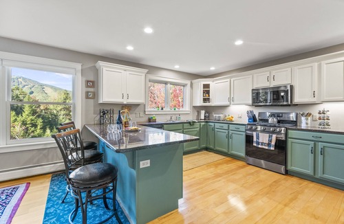 West Dover House | Ideal summer getaway! Comfortable home two minutes from Mount Snow!