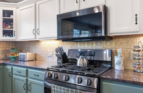 West Dover House | Ideal summer getaway! Comfortable home two minutes from Mount Snow!