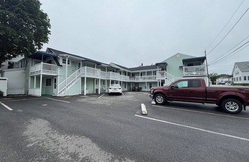 Ocean Park Condo | Idyllic 3 Bed/2Bath condo in Old Orchard Beach, steps to the beach